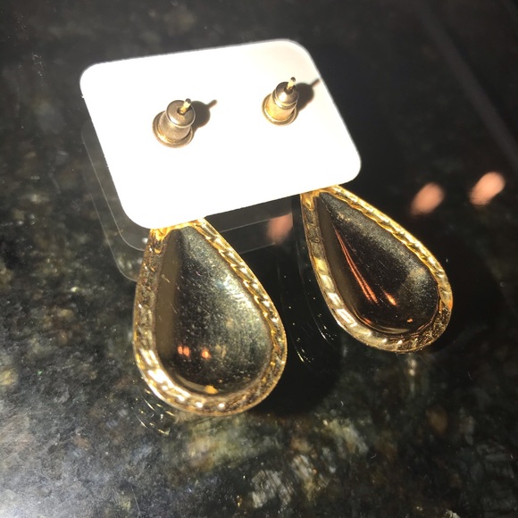 Green and gold earrings - Picture 4 of 8